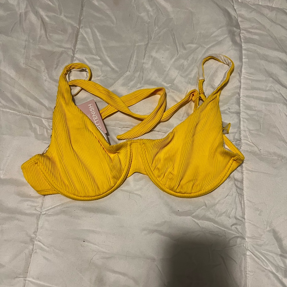 Kittenish swim top